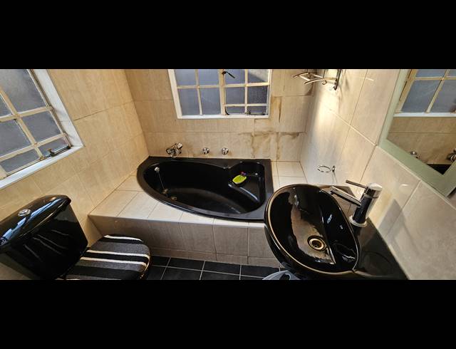 3 BEDROOM HOUSE FOR SALE IN ELANDSPARK